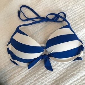 New Gilly Hicks Swim Push'em up top Size S